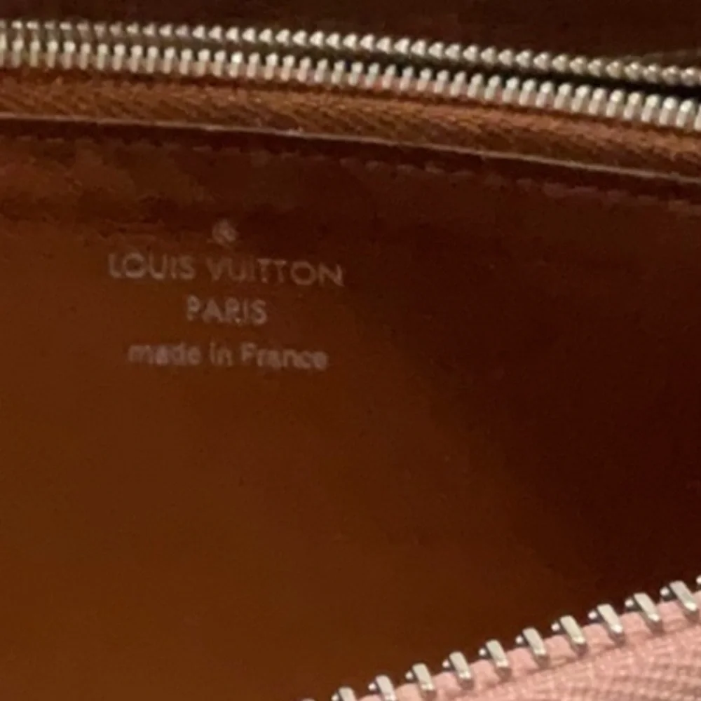 Louis Vuitton Articles De Voyage Veau Soie Lena Calfskin Pink Zippy Wallet
